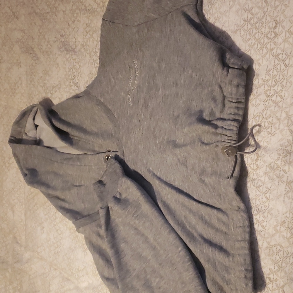Cropped hoodie